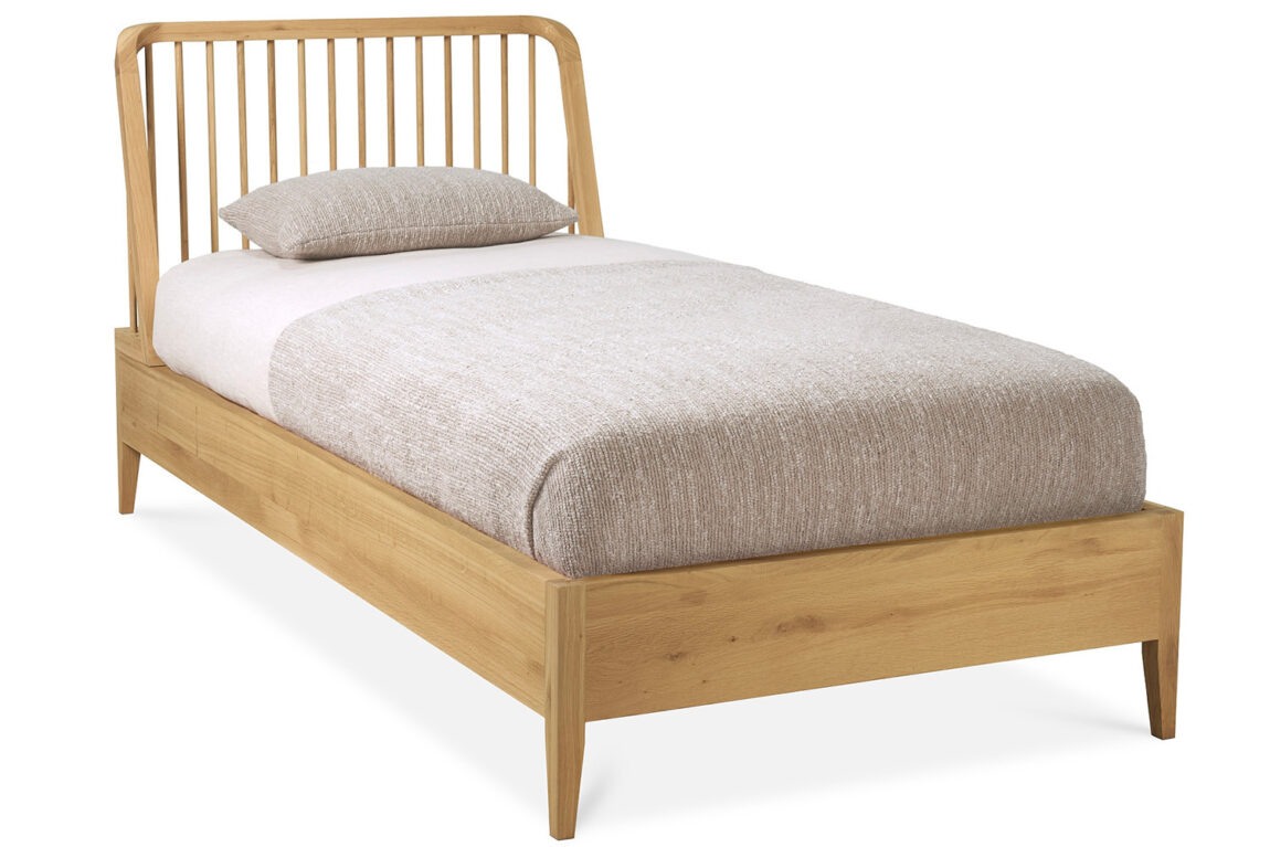 Ethnicraft designové postele Spindle Bed (pro matraci